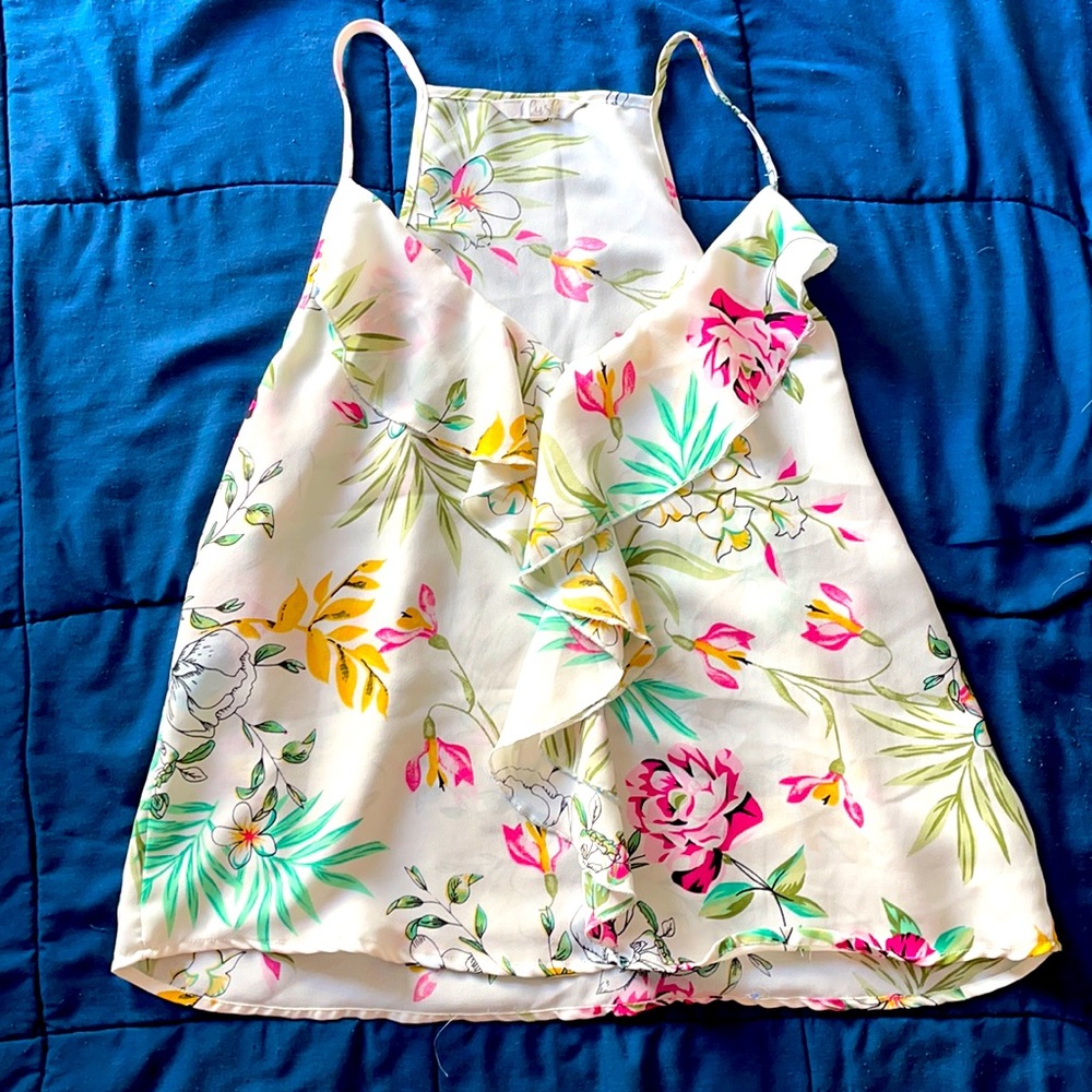 Hint Of Blush floral tank top with ruffle XL